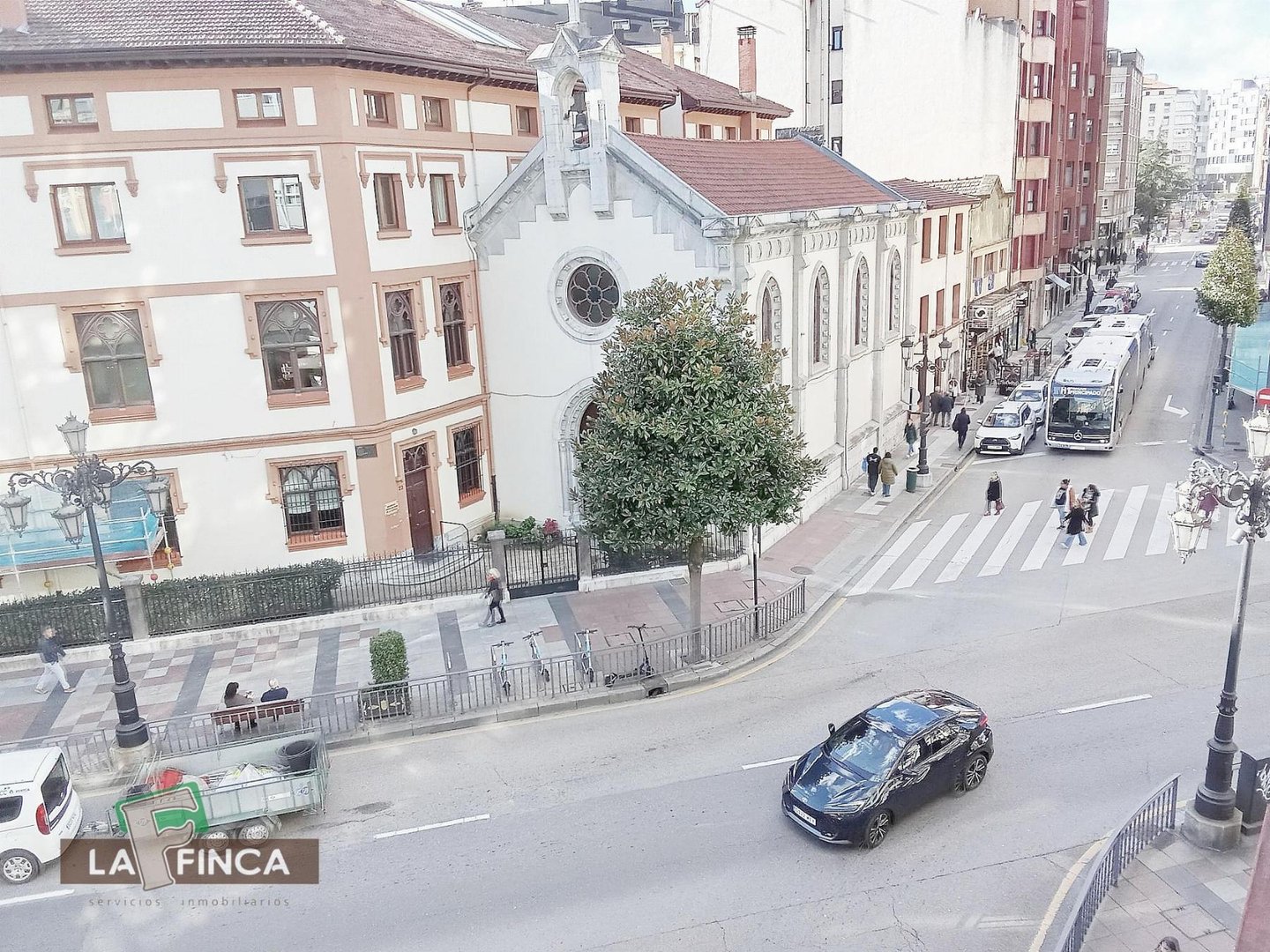 Piso de 60 m² en Oviedo