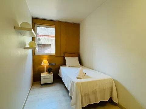 Habitación 450 m², Gerona