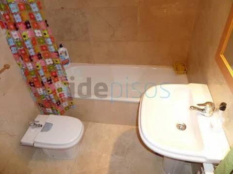 Piso de 60 m² en Santander