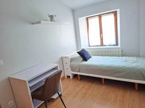Pis de 80 m² a Pamplona