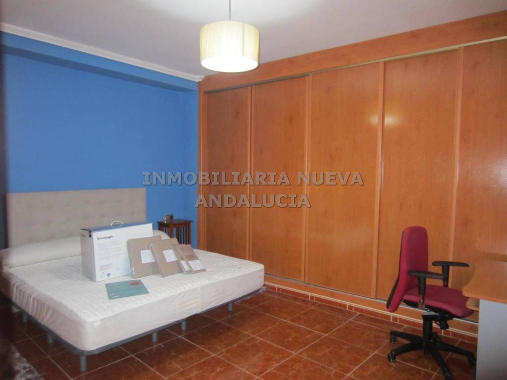 Piso de 100 m² en Almería