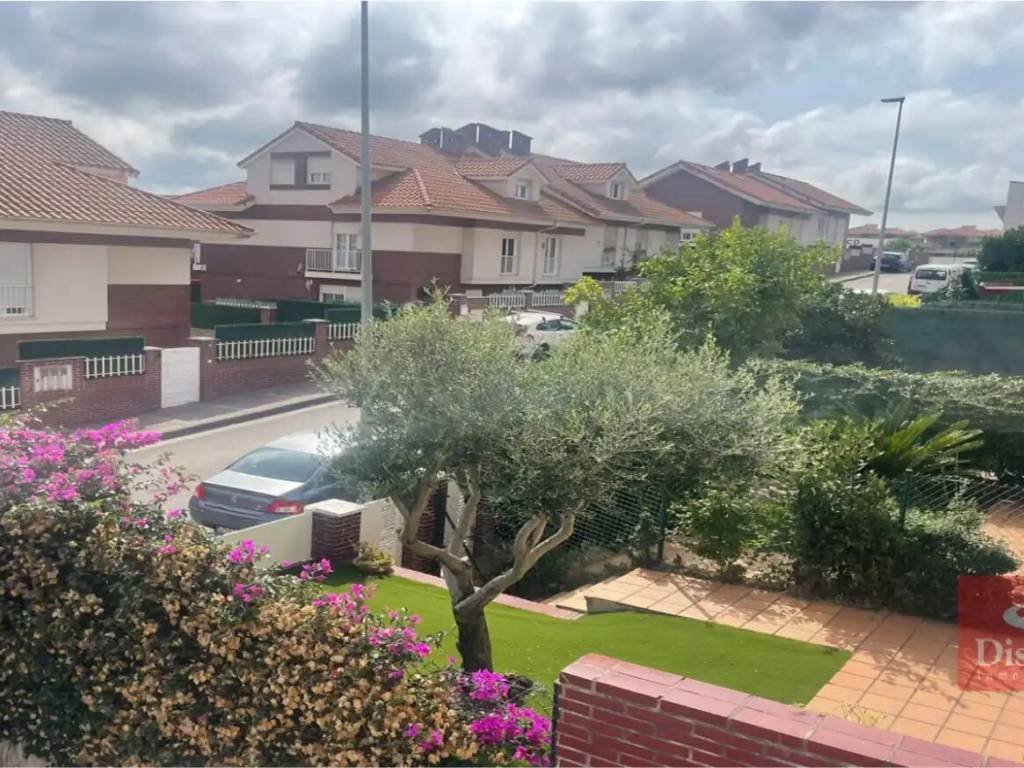 Haus 136 m² in Santander