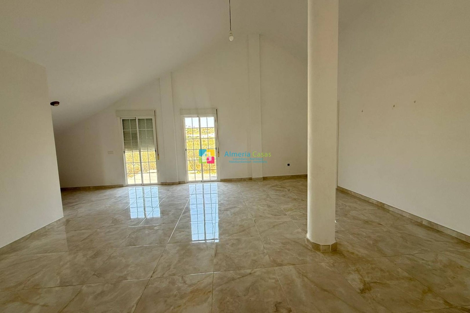 Piso de 300 m² en Albox