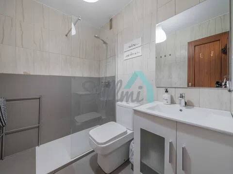 Piso de 89 m² en Oviedo