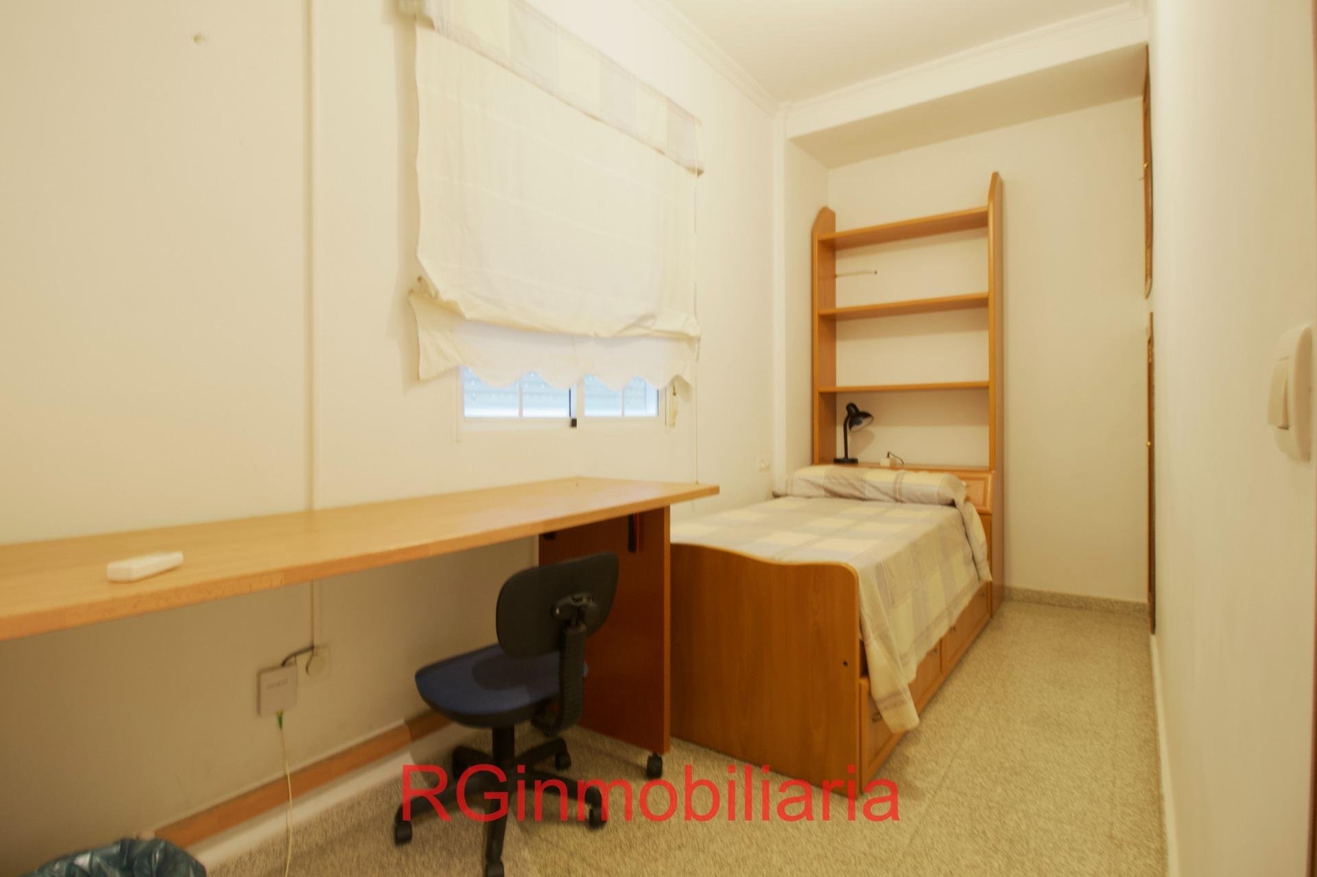 Piso de 108 m² en Orellana la Vieja