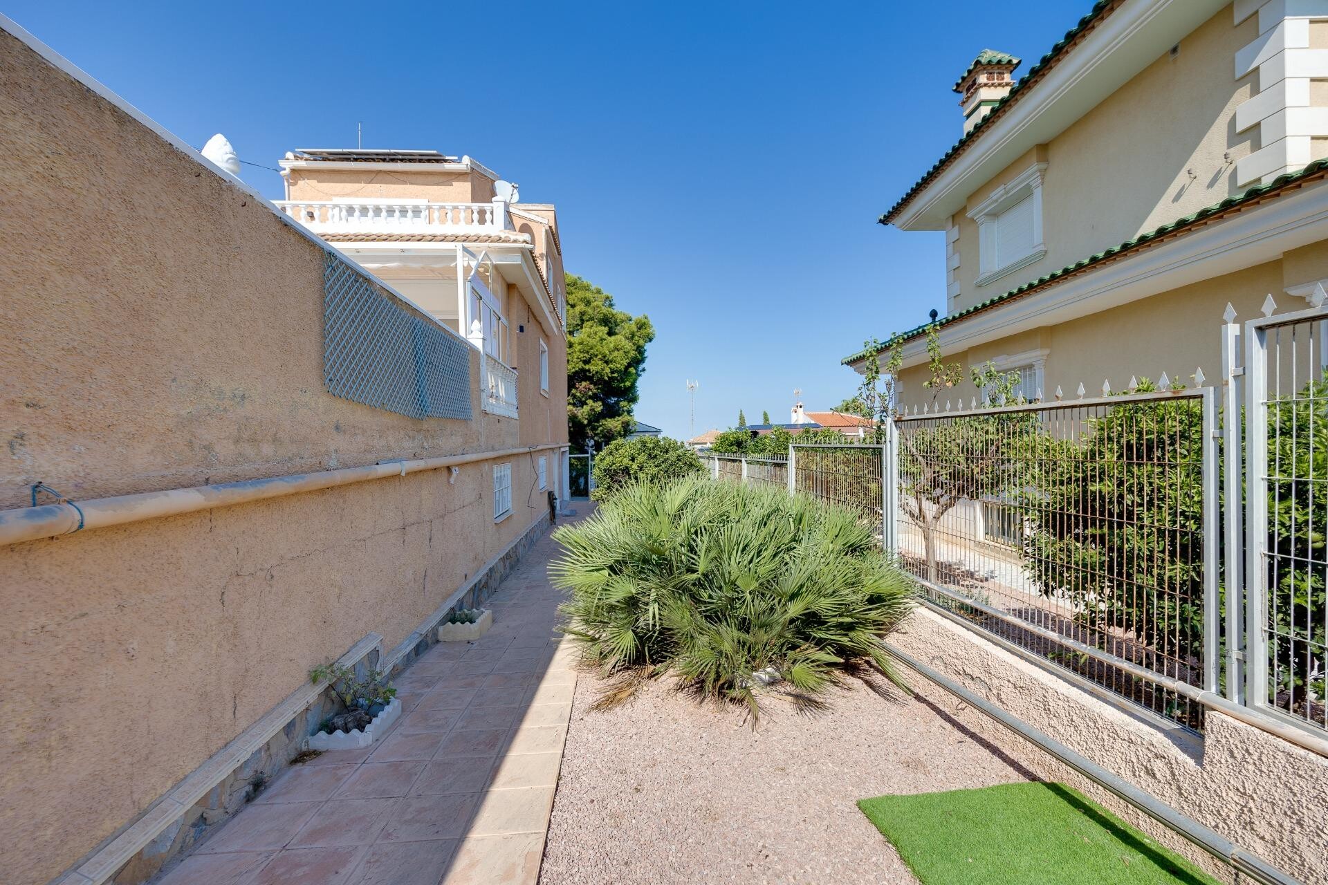 Casa de 355 m² a Torrevella