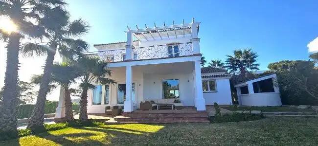 Casa de 640 m² en Manilva