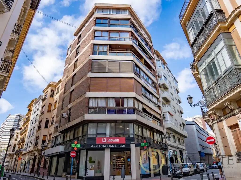 Piso de 65 m² en Alicante