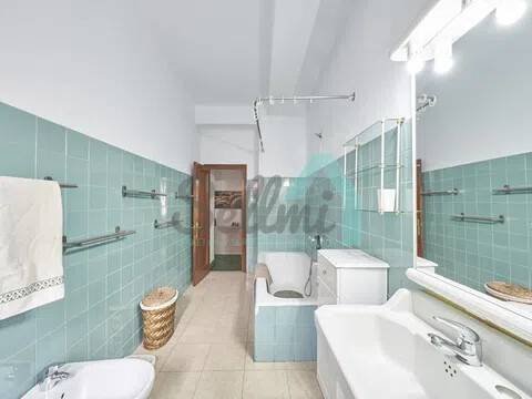 Piso de 146 m² en Oviedo