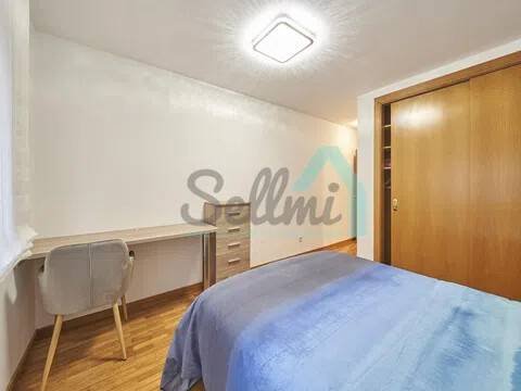 Piso de 83 m² en Oviedo