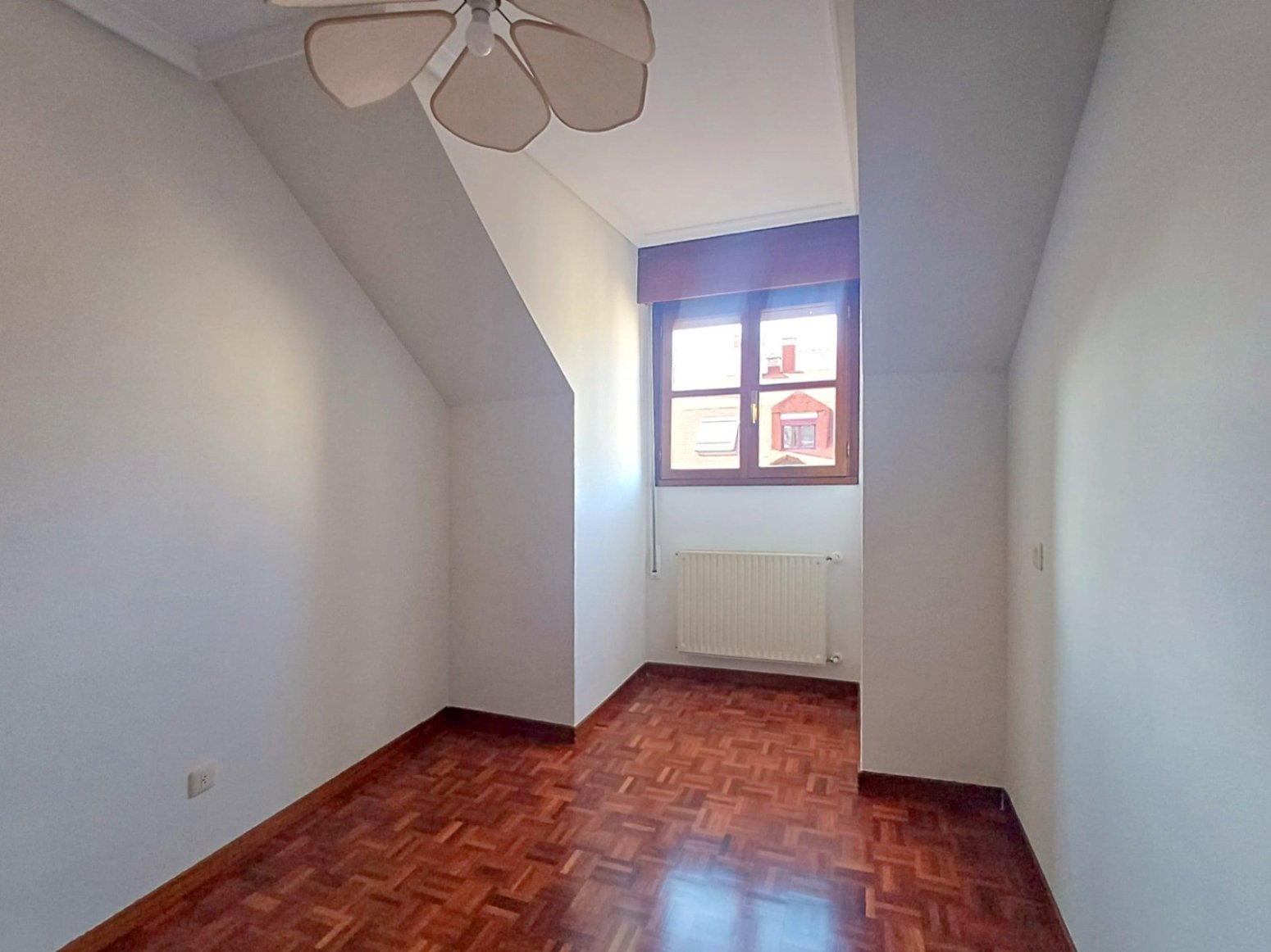 Pis de 114 m² a Oviedo