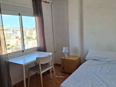 Piso de 85 m² en Almería