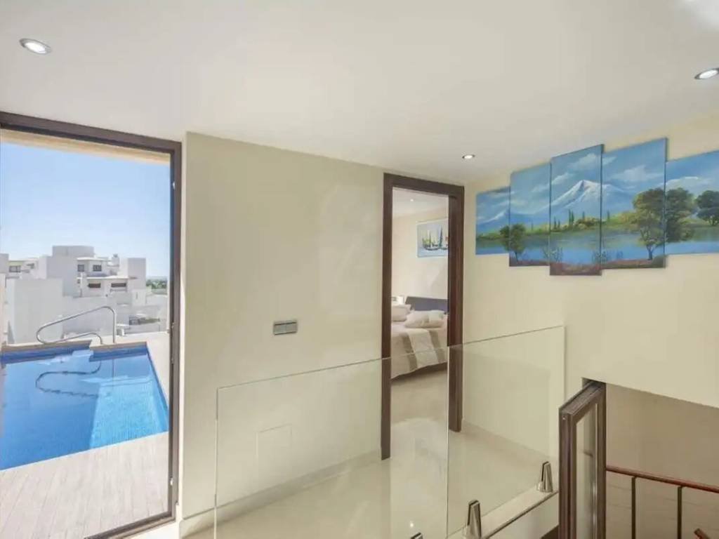 Piso de 200 m² en Estepona