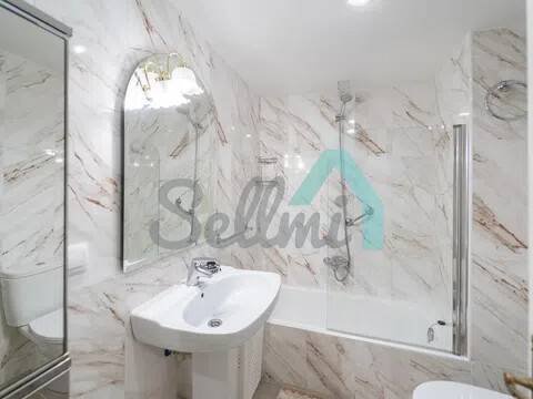 Piso de 107 m² en Oviedo