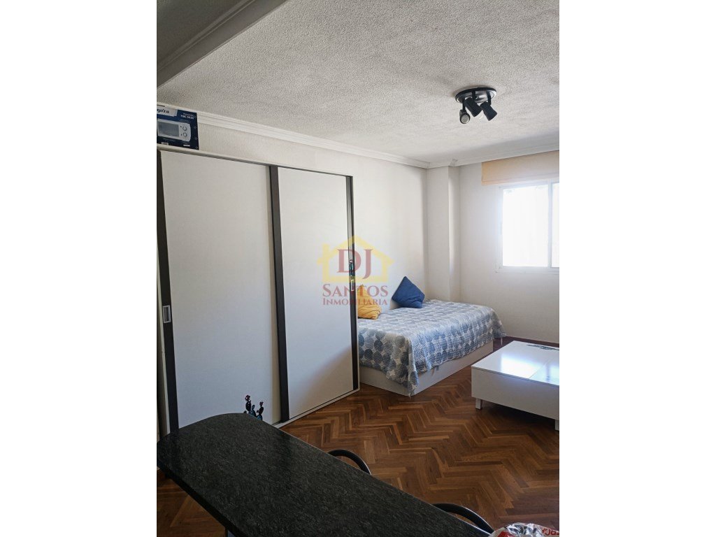 Flat 60 m² in Salamanca