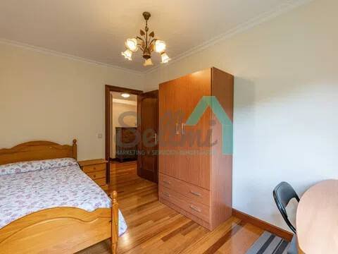 Pis de 111 m² a Oviedo