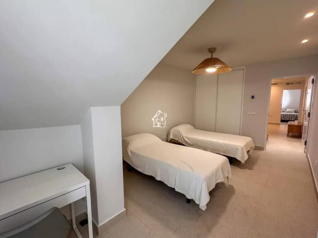 Casa de 260 m² a Oriola