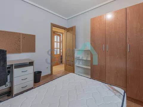 Pis de 94 m² a Oviedo
