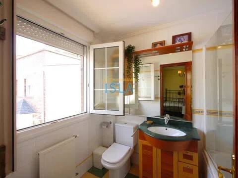 Piso de 200 m² en Laredo