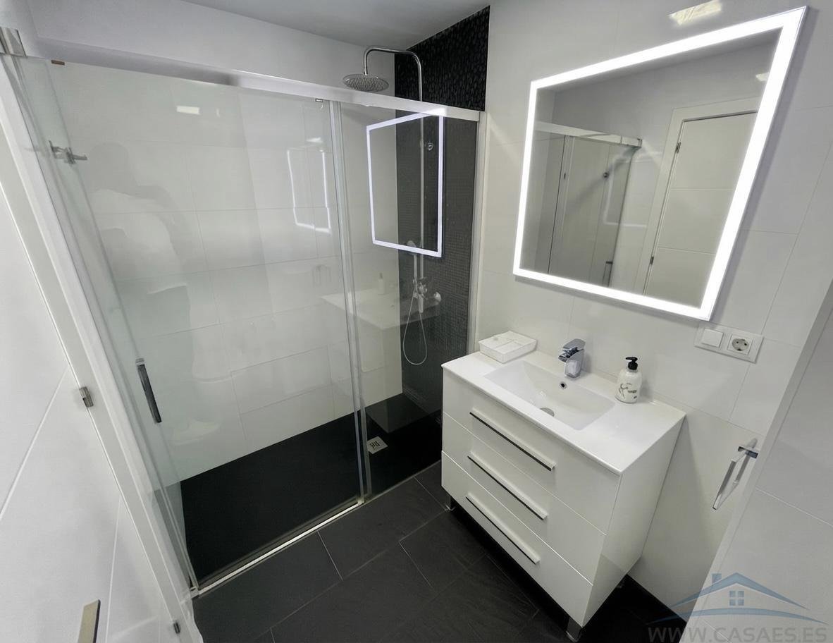 Piso de 135 m² en Roquetas de Mar