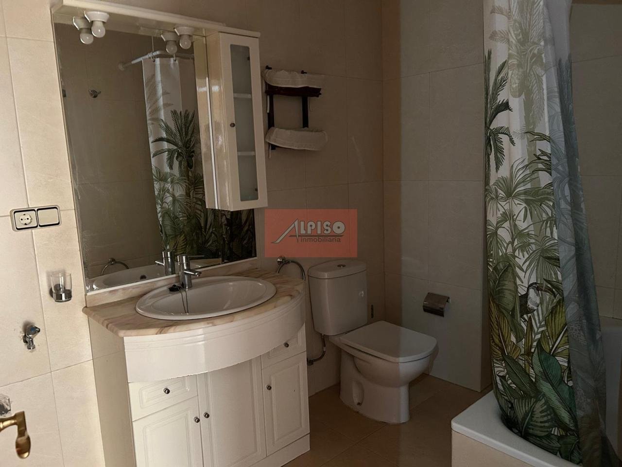 Piso de 81 m² en Ourense