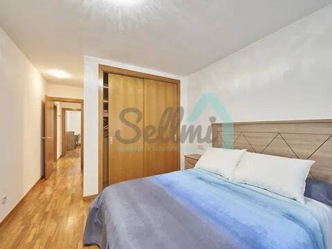 Piso de 83 m² en Oviedo