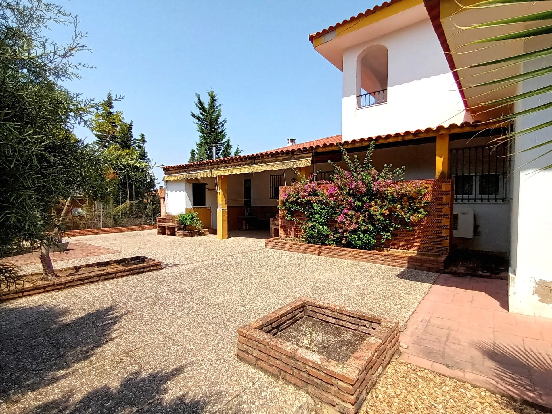 Casa de 2000 m² en Badajoz