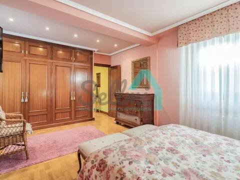 Piso de 125 m² en Oviedo