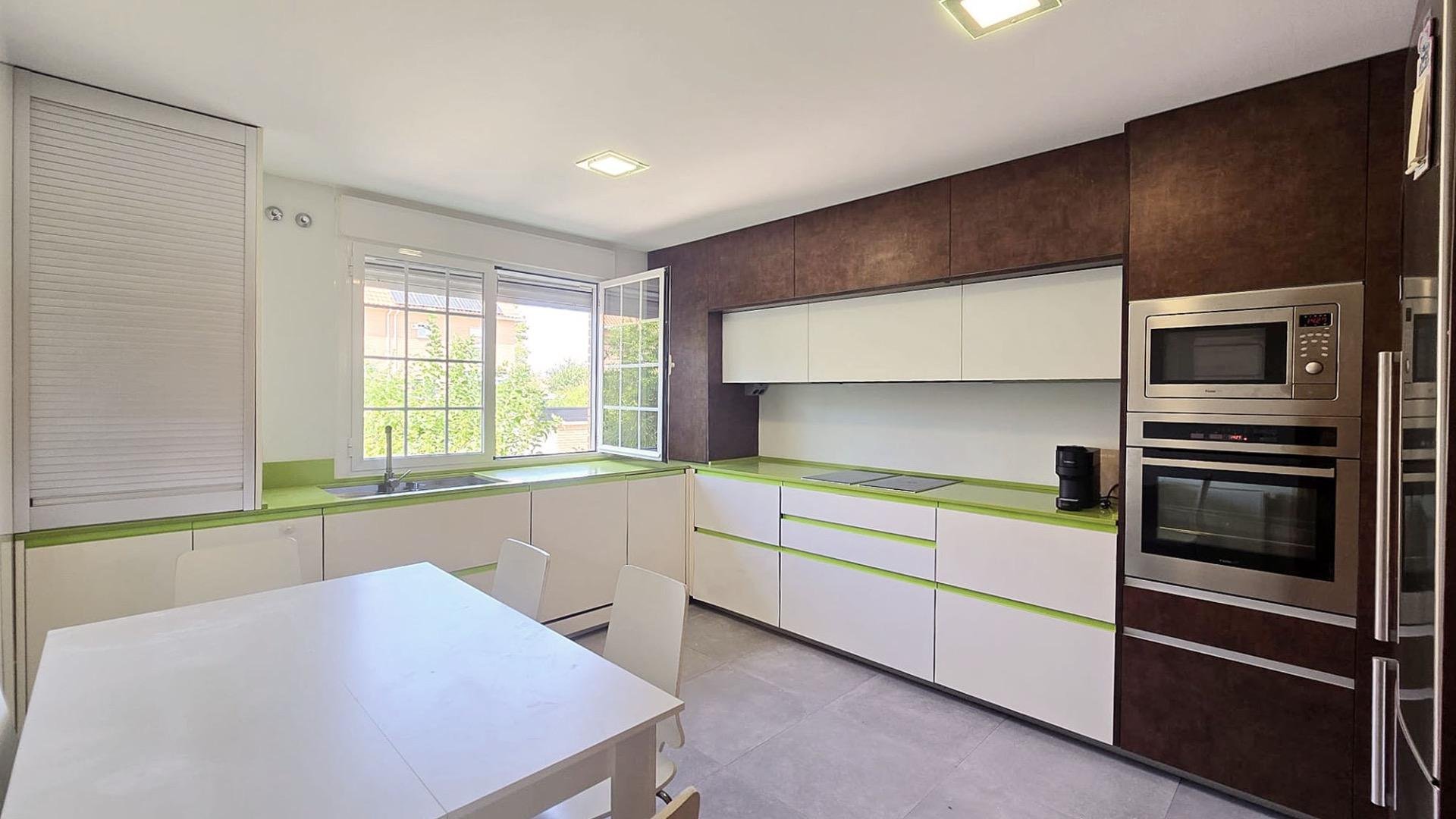 Habitación 335 m², Villanueva de la Cañada