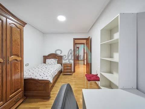 Wohnung 90 m² in Oviedo