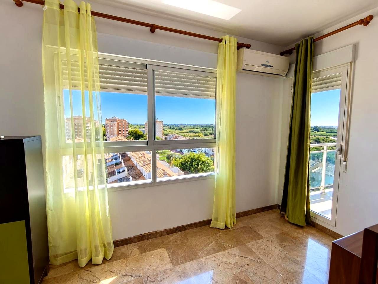 Appartement 90 m² à Oliva