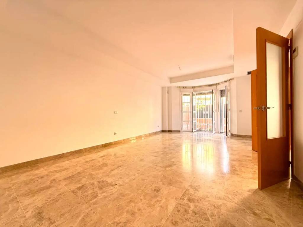 Casa de 151 m² a Tomares