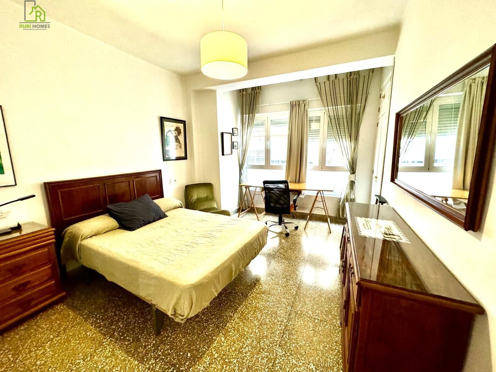 Piso de 161 m² en Granada