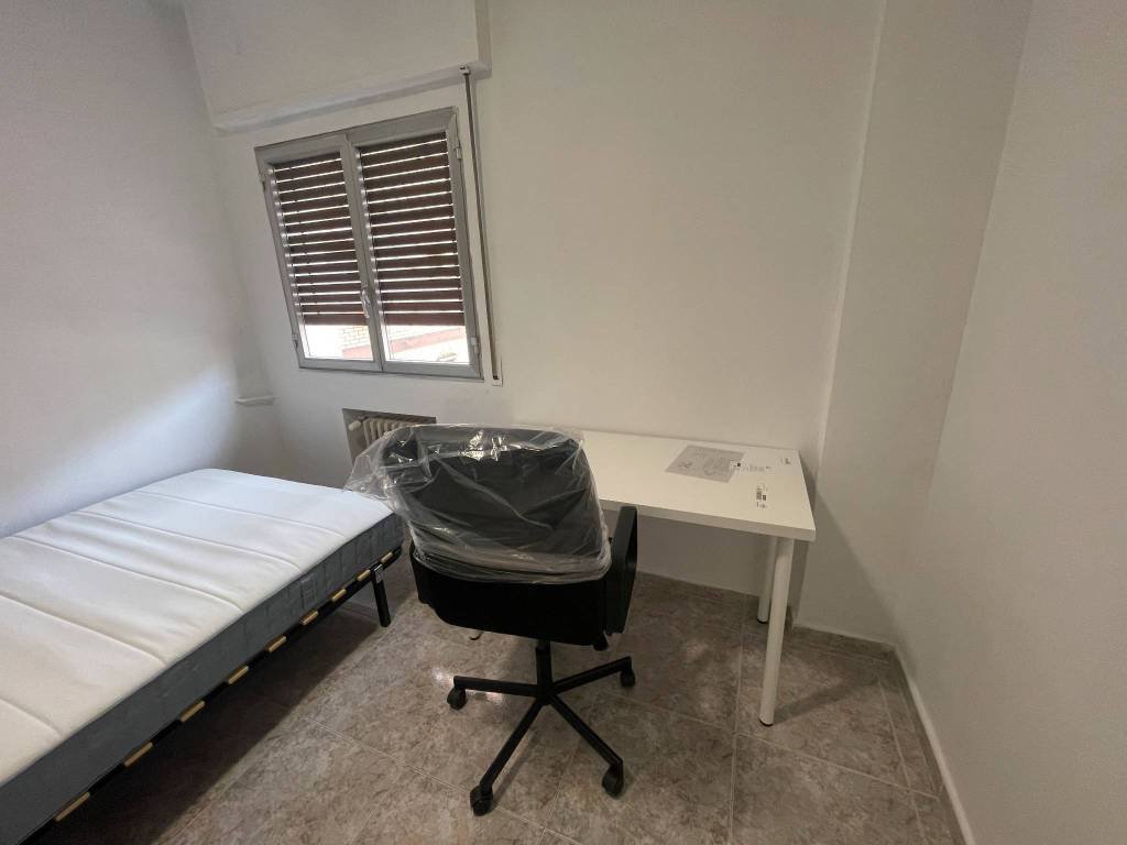 Habitación 140 m², Lérida