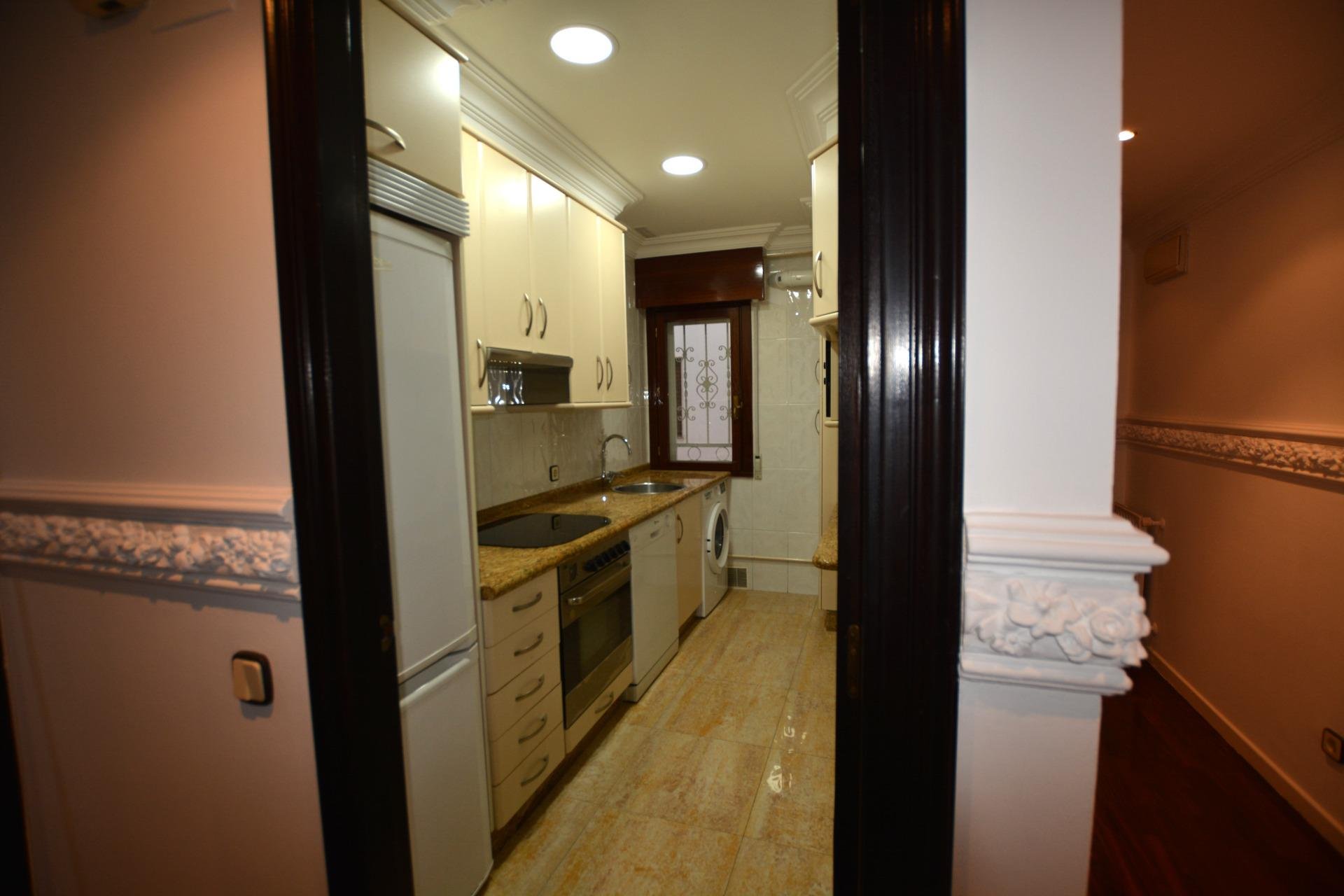 Piso de 76 m² en Oviedo