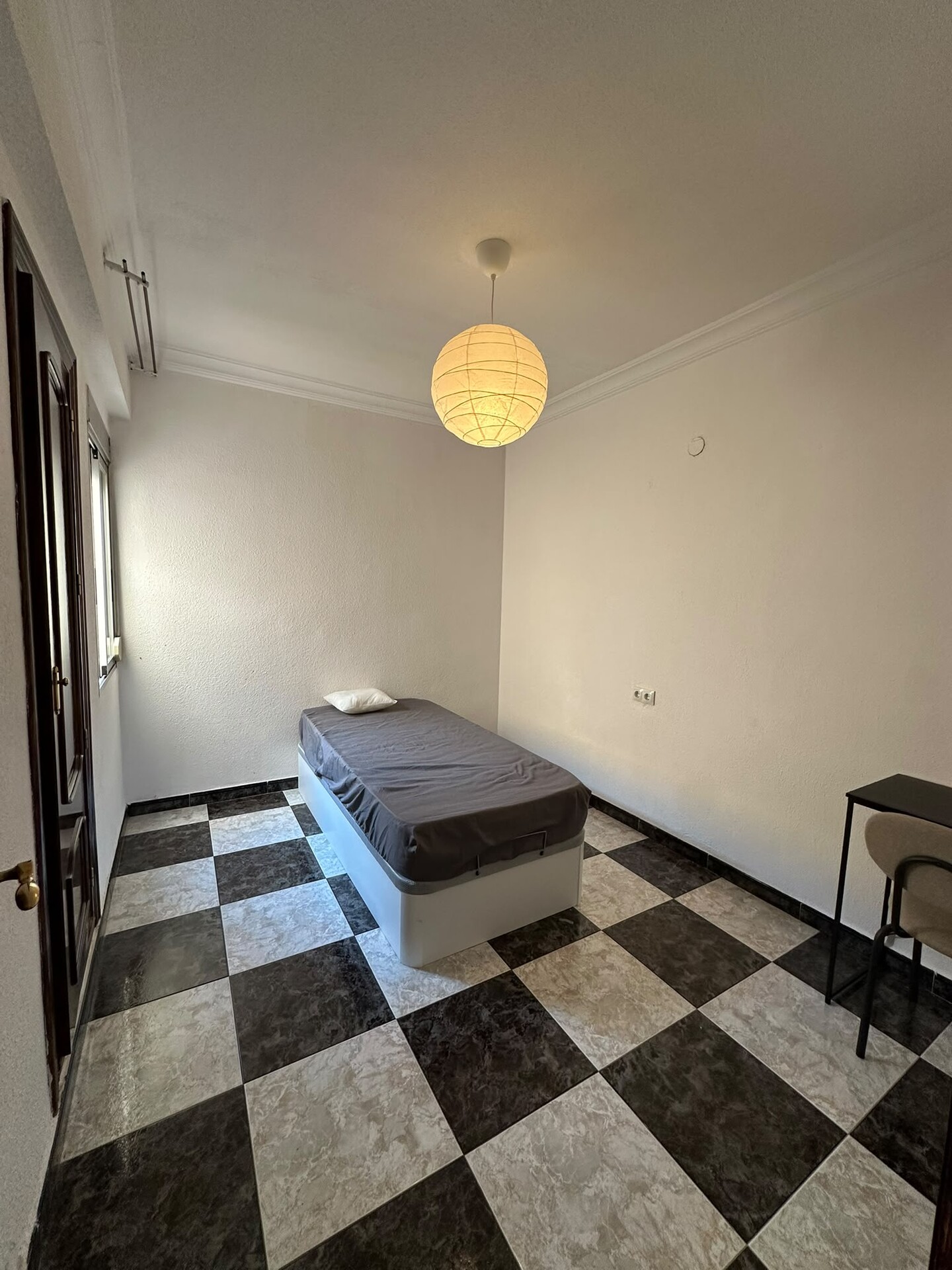 Chambre à louer, Gandia