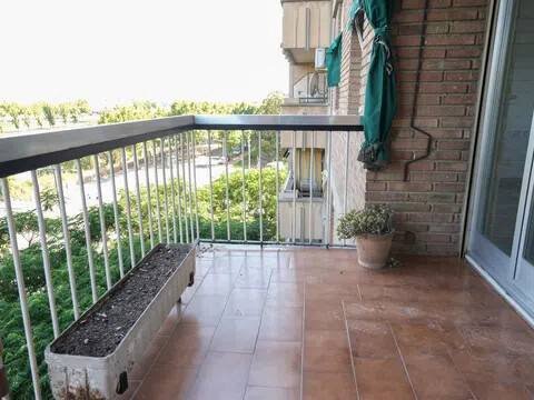 Habitación 140 m², Lérida
