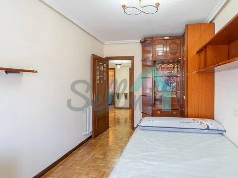 Piso de 105 m² en Oviedo