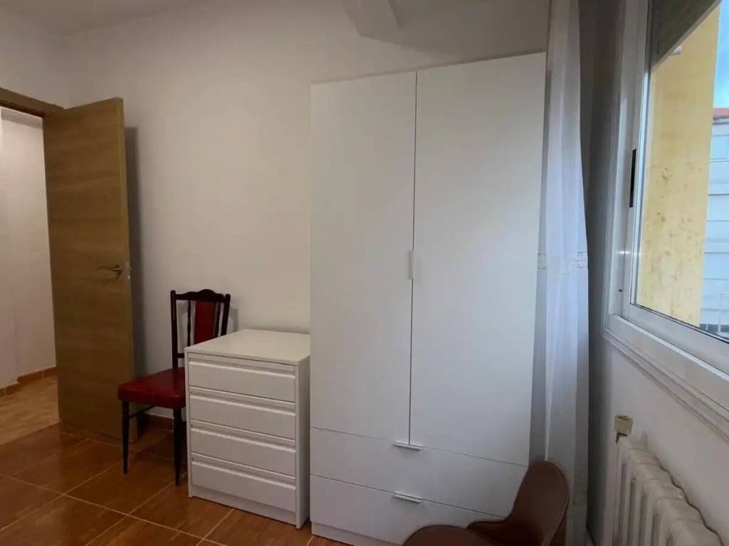 Pis de 82 m² a Ourense