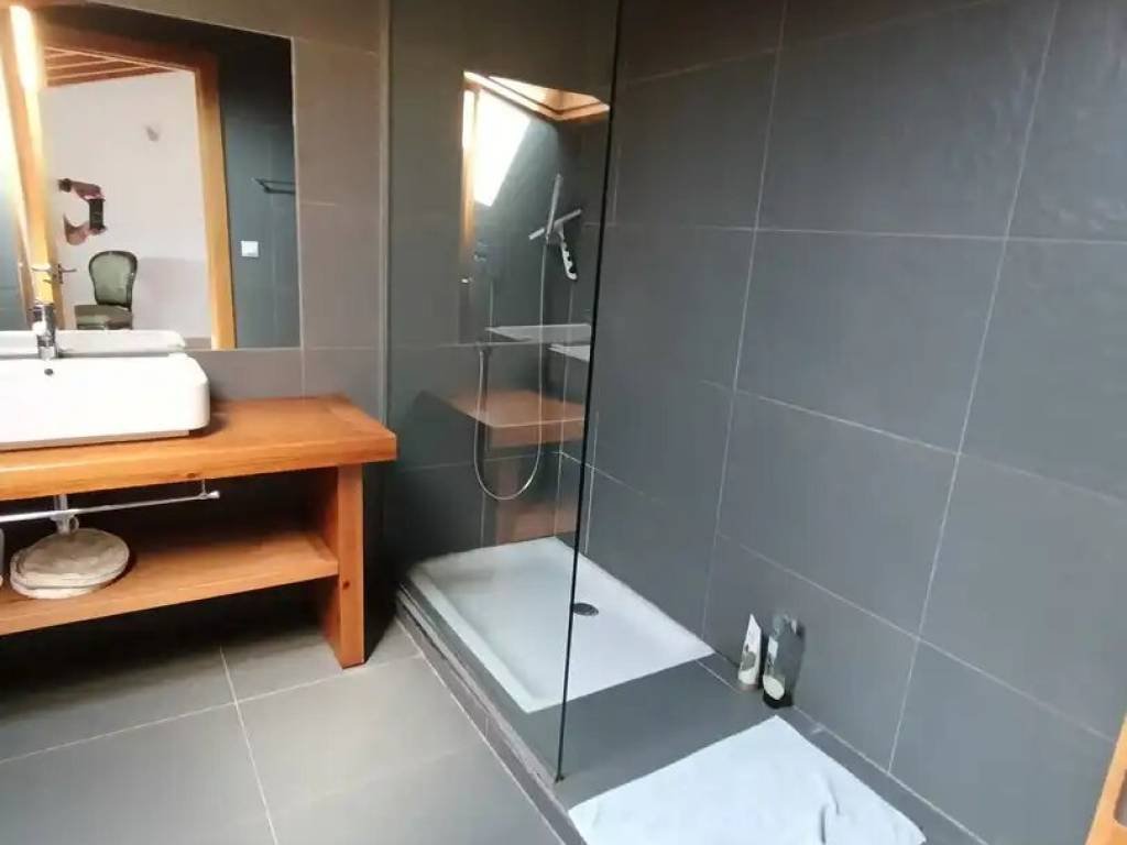 Casa de 215 m² en Molledo