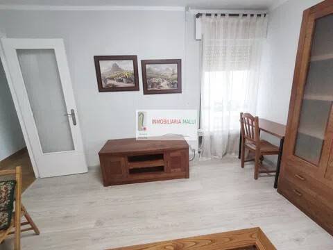 Pis de 80 m² a Oviedo