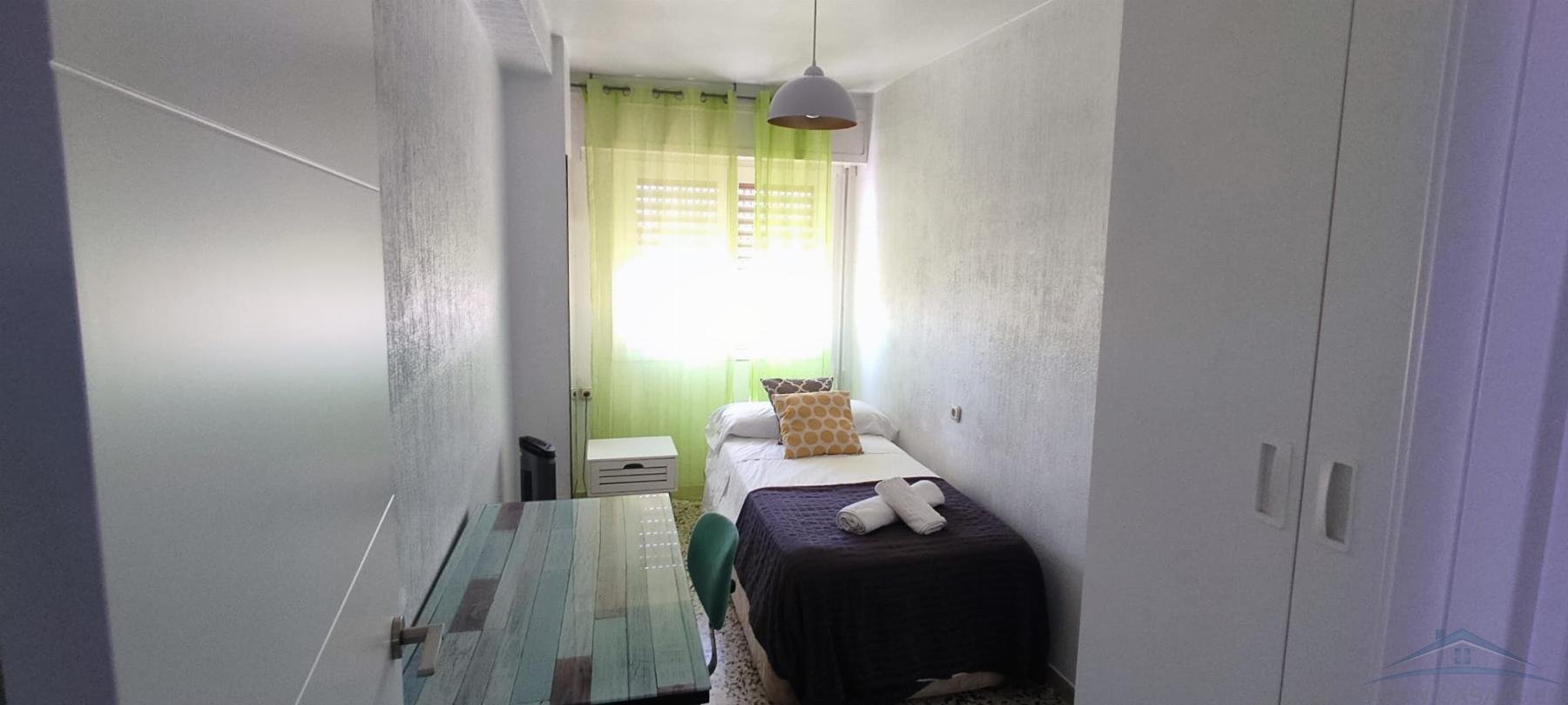 Piso de 90 m² en Almería