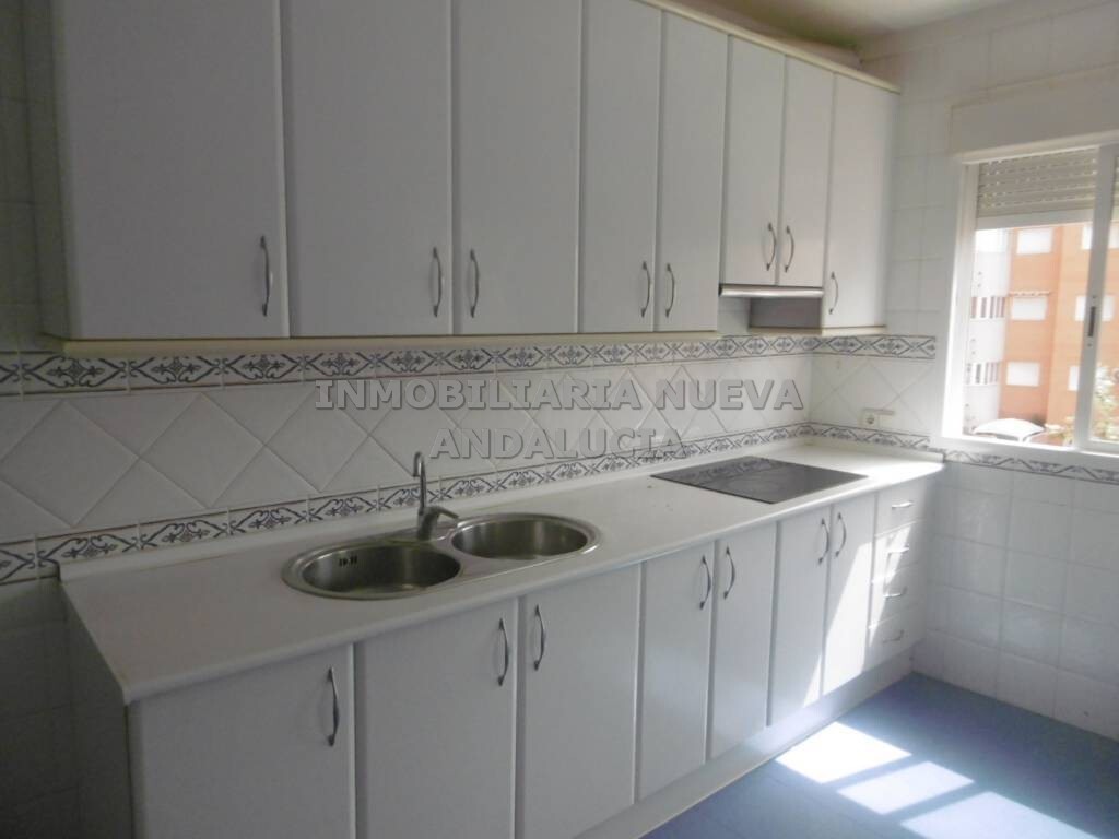 Piso de 100 m² en Almería