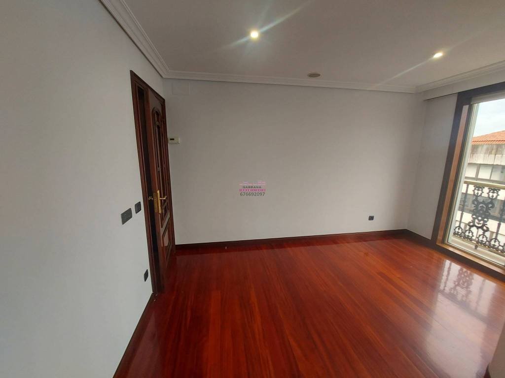Piso de 86 m² en Vigo