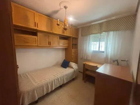 Piso de 80 m² en Sevilla