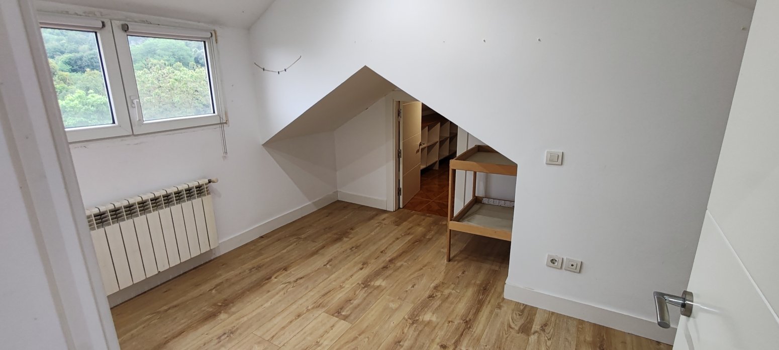 Casa de 500 m² en Villaescusa