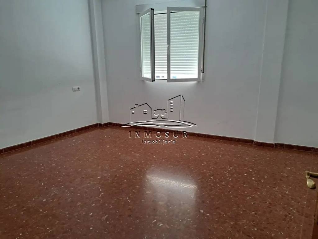 Pis de 80 m² a Lucena