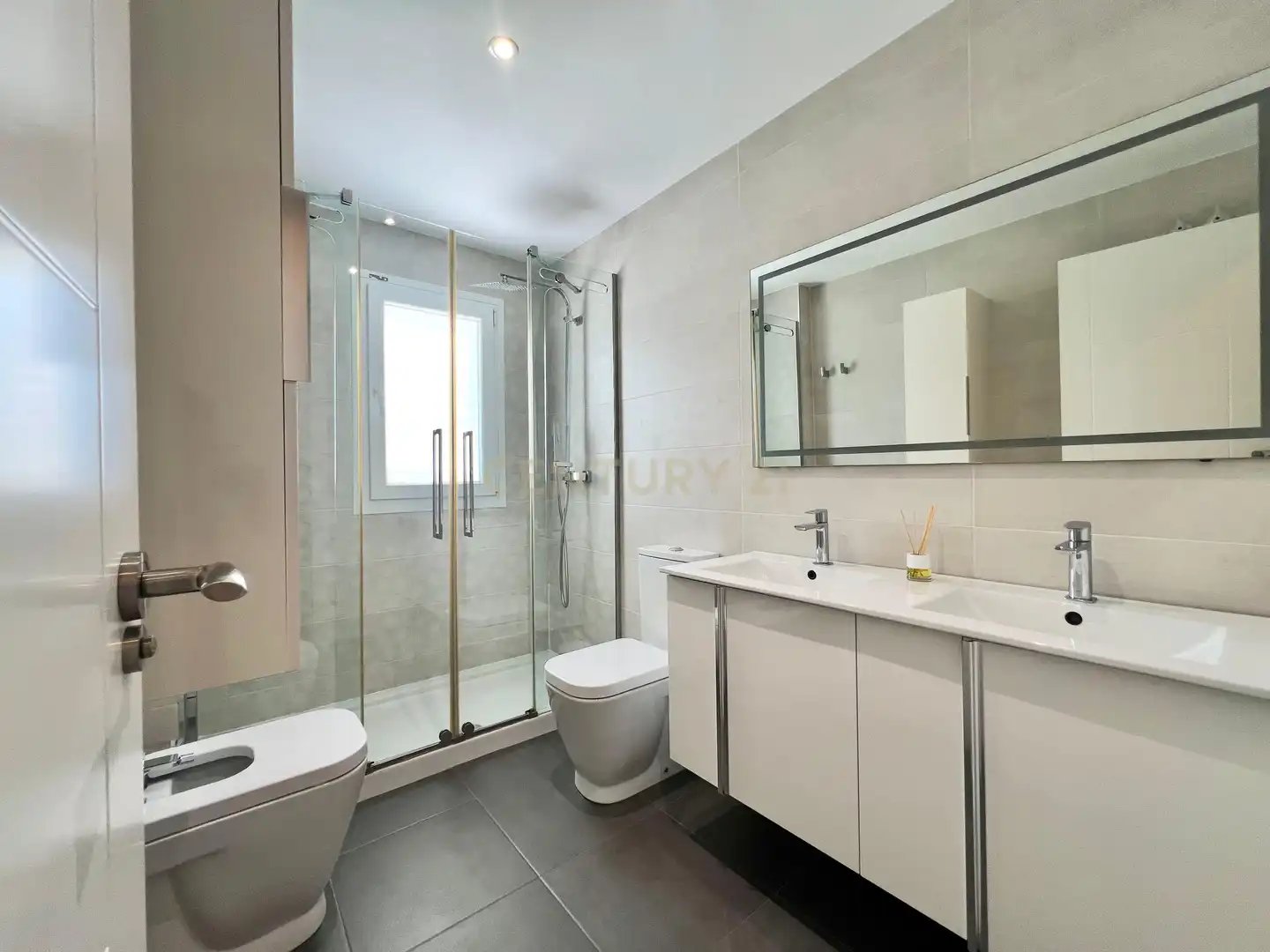 House 250 m² in Ogíjares