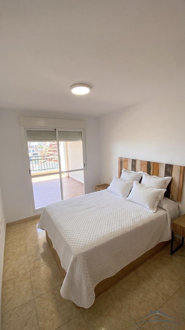Piso de 75 m² en Roquetas de Mar
