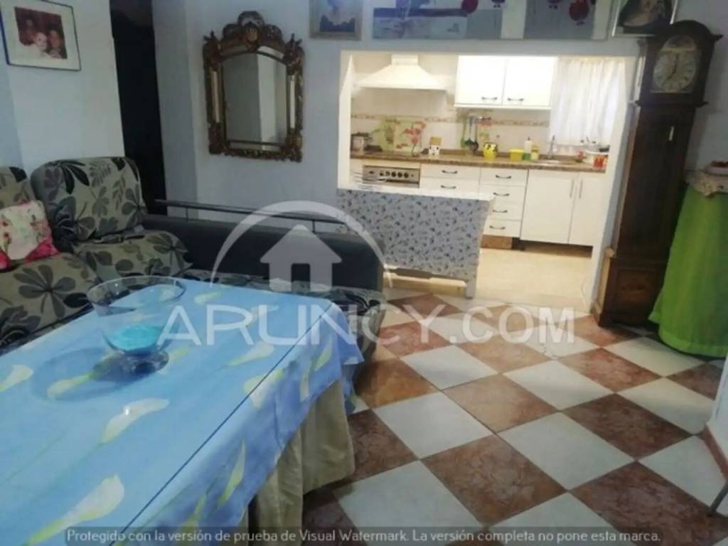 Casa de 250 m² en Alcalá de Guadaíra